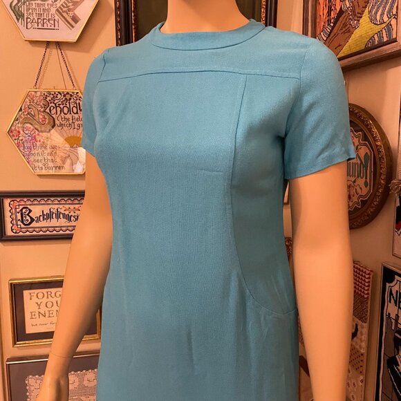 60s Vintage Mod Blue Scoop Neck Short Sleeve Woven Unlined Shift Dress Size 2X - Picture 3 of 6